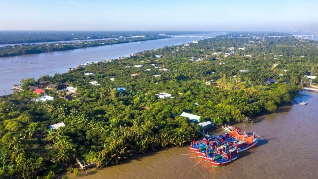 Thuê xe đi Bến Tre từ TPHCM - Hành trình về xứ Dừa bình yên